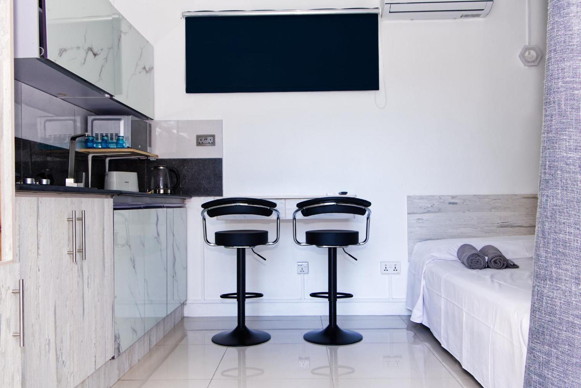 Blue Pebbles Apartment